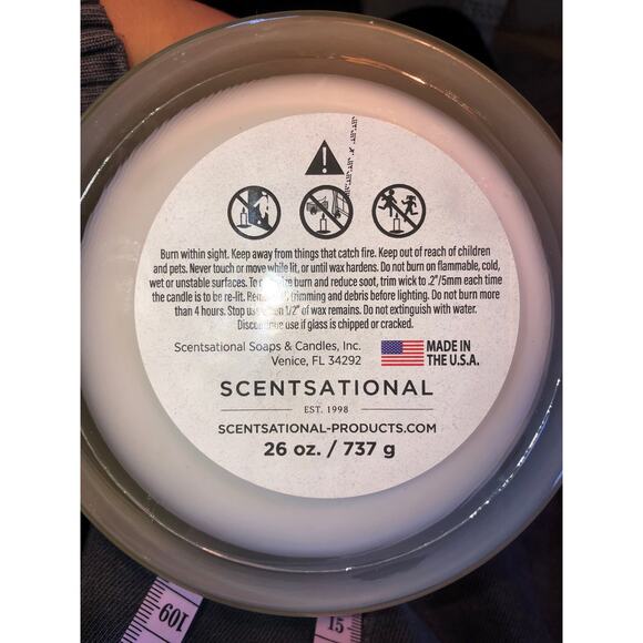 Scentsational NEW 26oz 3-Wick Christmas Spirit Candle - Picture 3 of 8